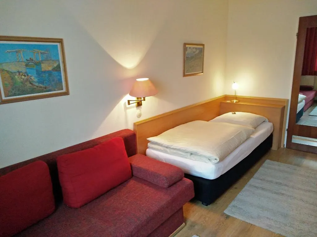 Hotel Alfa Neu-Isenburg 2*,